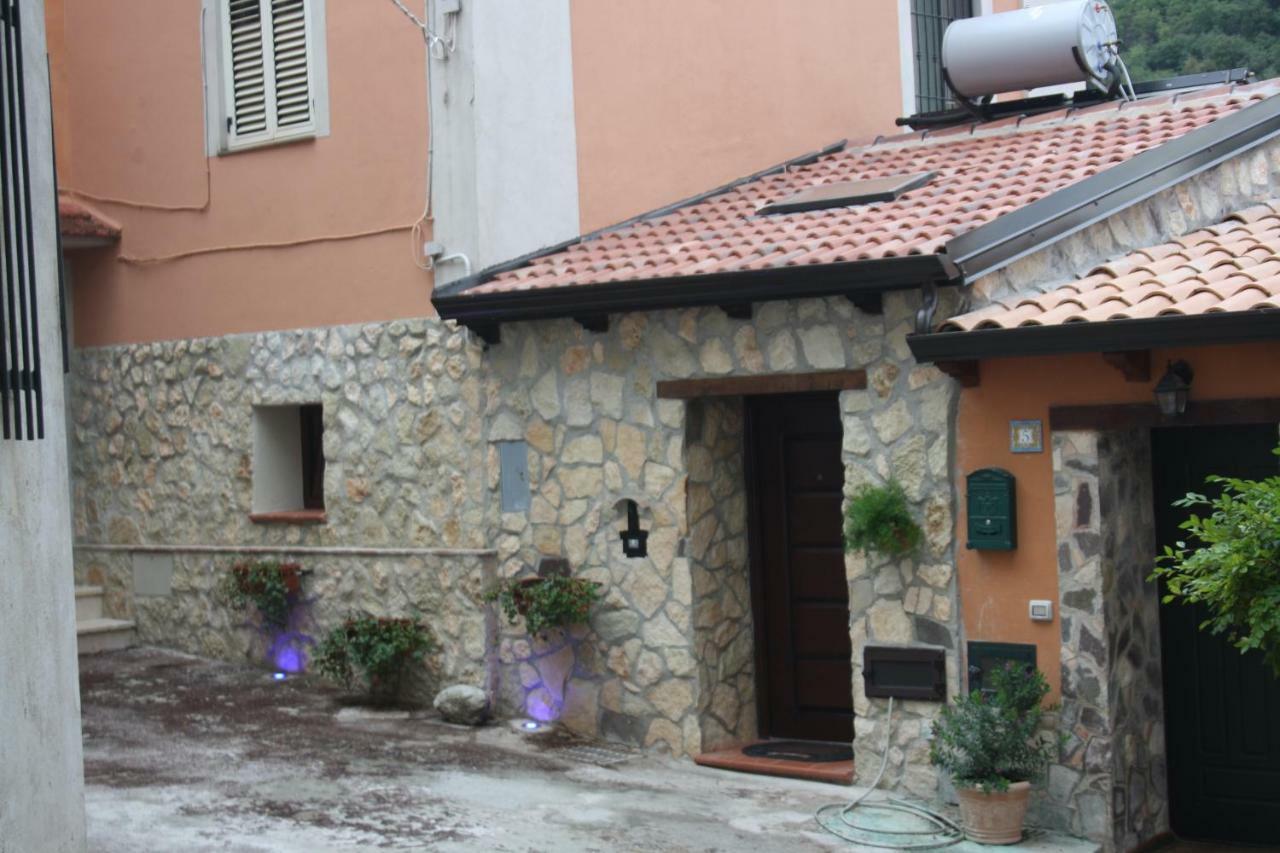La Casetta Di Elena Lamezia Terme Exteriör bild