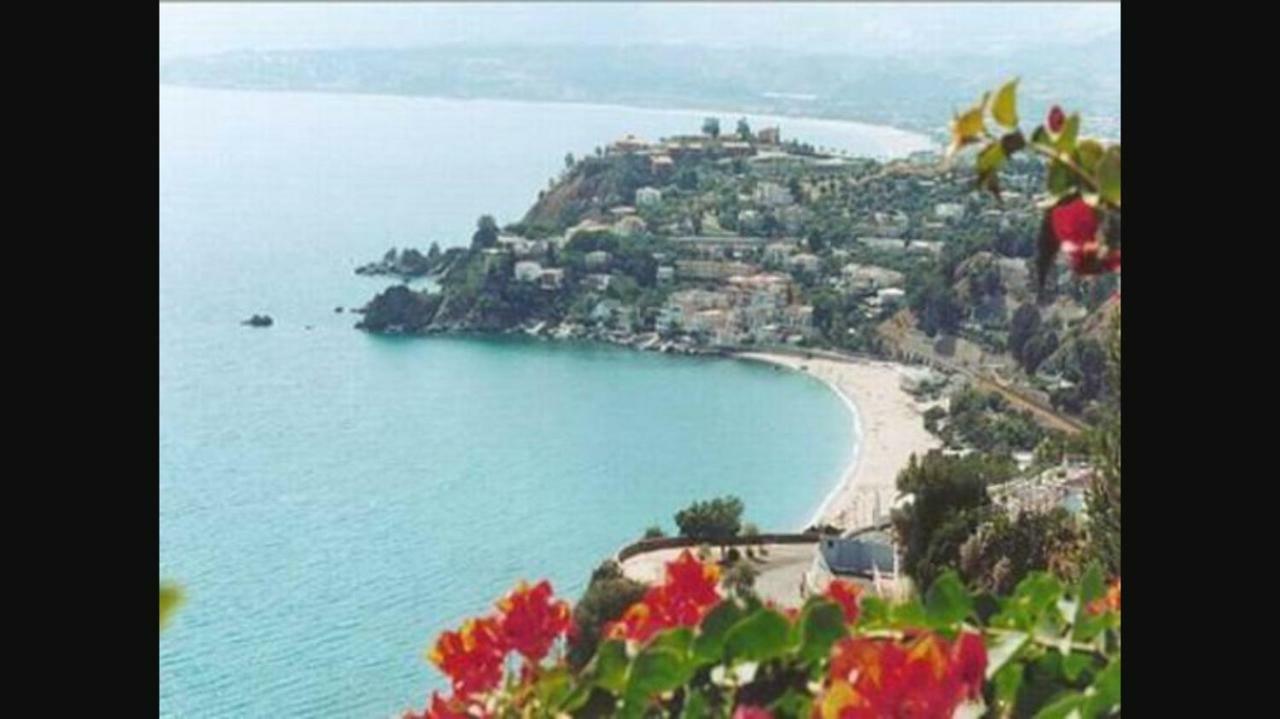 La Casetta Di Elena Lamezia Terme Exteriör bild