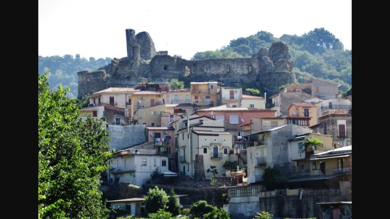 La Casetta Di Elena Lamezia Terme Exteriör bild