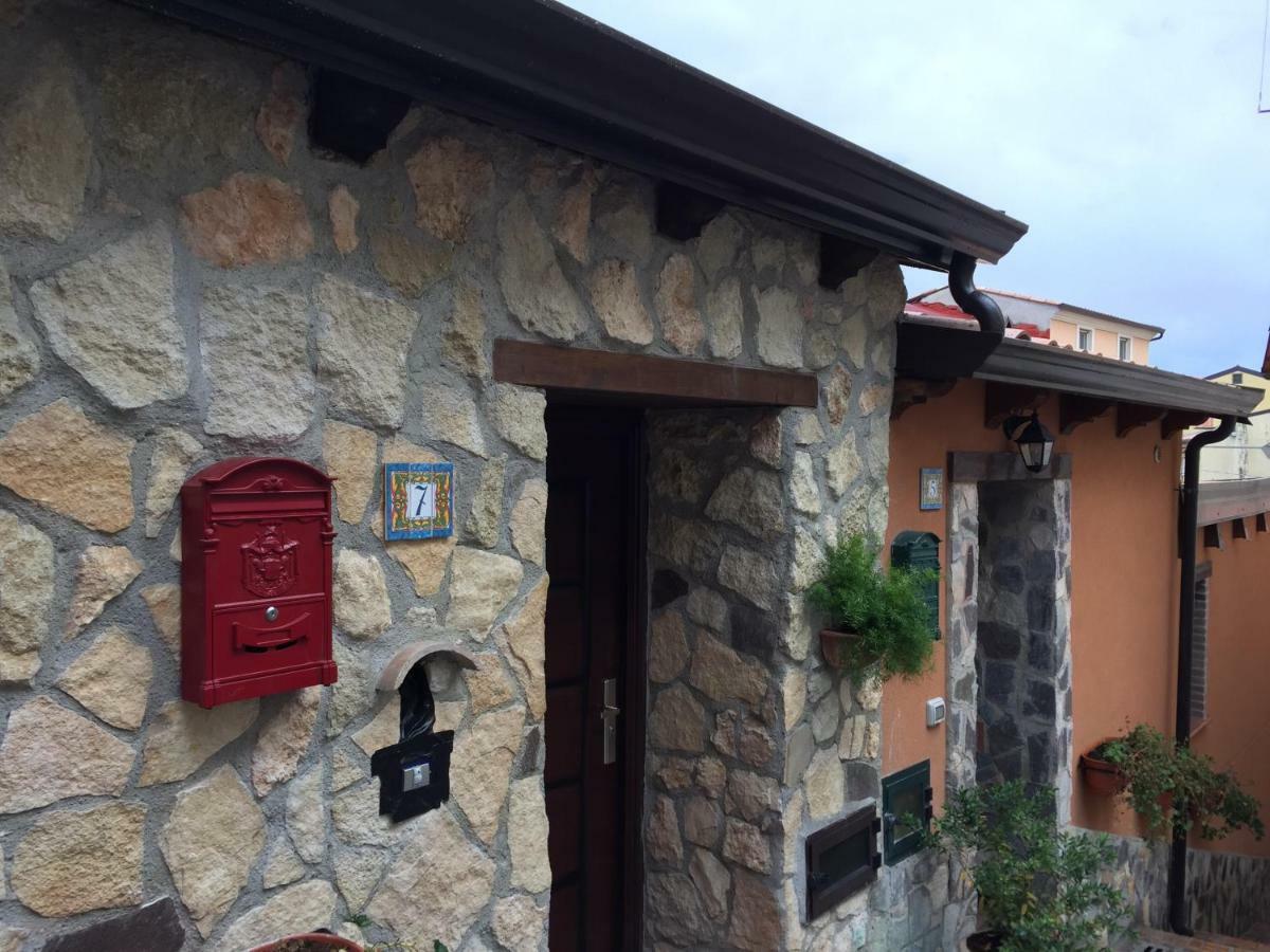La Casetta Di Elena Lamezia Terme Exteriör bild